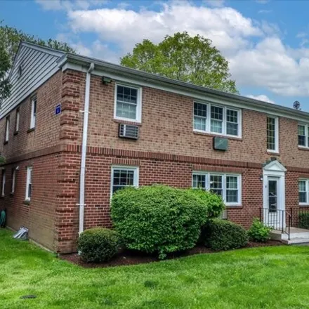 Buy this 2 bed condo on 160 Katona Drive in Tunxis Hill, Fairfield