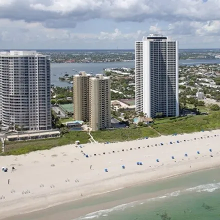 Image 6 - North Ocean Drive, Palm Beach Isles, Riviera Beach, FL 33404, USA - Condo for rent