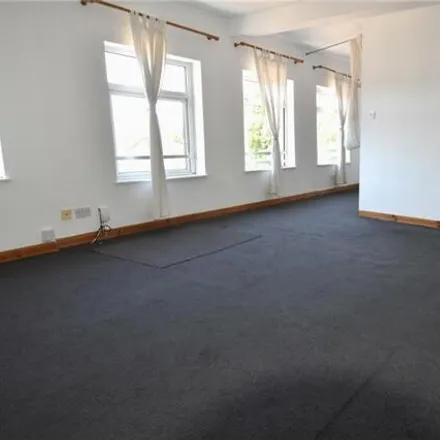 Image 2 - St Edmund's Road, Northampton, NN1 5EH, United Kingdom - Room for rent