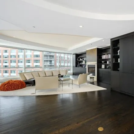 Image 3 - 401-445 East North Water Street, Chicago, IL 60611, USA - Condo for sale