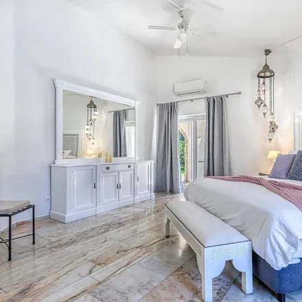 Rent this 5 bed house on Lagoa e Carvoeiro in Faro, Portugal