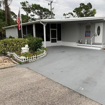 Buy this studio apartment on 2 Dron Court in Lee County, FL 33912