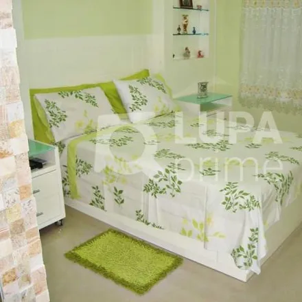 Buy this 2 bed apartment on Rua Nunes Garcia 60 in Santana, São Paulo - SP