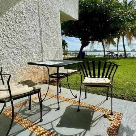 Rent this 1 bed apartment on Boulevard Kukulkan in 75500 Cancún, ROO