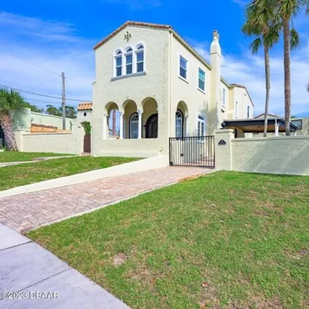 Buy this 6 bed house on 319 Wisteria Road in Daytona Beach, FL 32118