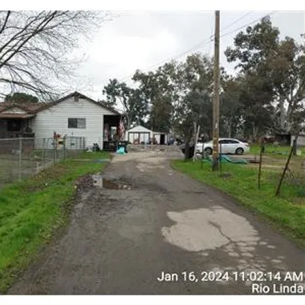 Buy this 3 bed house on 1712 E Street in Sacramento County, CA 95673