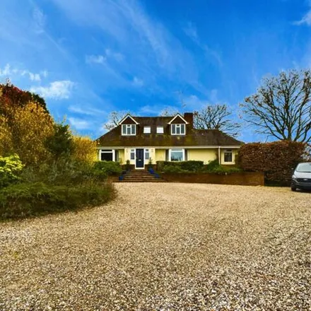 Buy this 4 bed house on Beech Road in Purley on Thames, RG8 8DR