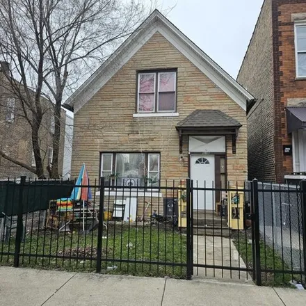 Buy this 4 bed house on 618 North Hamlin Avenue in Chicago, IL 60651