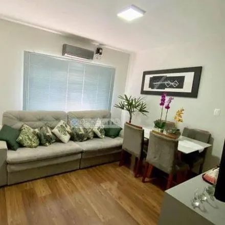 Buy this 2 bed apartment on Rua São Luiz in Vila Nova, Londrina - PR