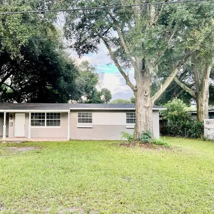 Buy this 3 bed house on 6200 Pine Summit Drive in Eggleston Heights, Jacksonville