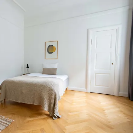 Rent this 5 bed room on City Hall Square in H.C. Andersens Boulevard, 1550 København V