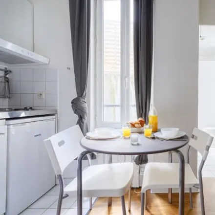 Image 9 - 9 Rue Truffaut, 75017 Paris, France - Apartment for rent