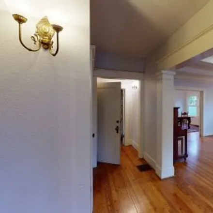 Buy this 7 bed apartment on 2128 Se Hemlock Avenue