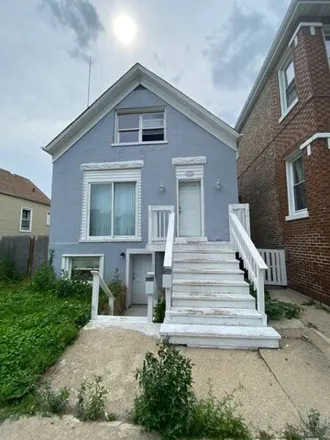 Buy this 3 bed house on 3806 South Wolcott Avenue in Chicago, IL 60609