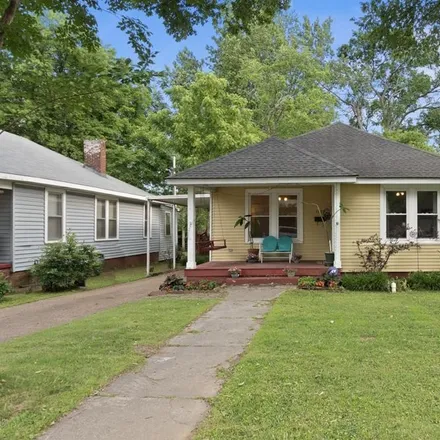 Buy this 3 bed house on 1959 Walker Avenue in Memphis, TN 38104