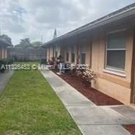 Image 7 - 2520 Northwest 21st Street, Rock Island, Fort Lauderdale, FL 33311, USA - Apartment for rent