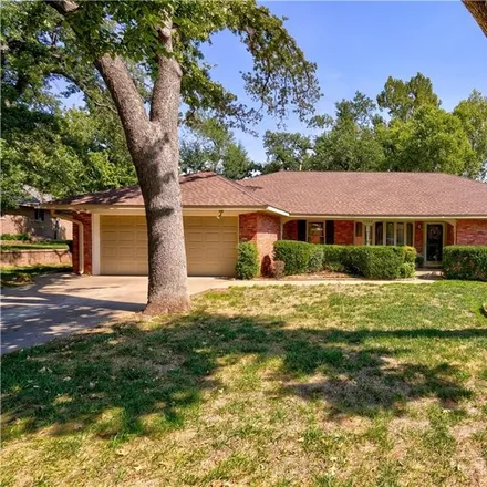 Buy this 3 bed house on 1204 Pine Oak Drive in Edmond, OK 73034