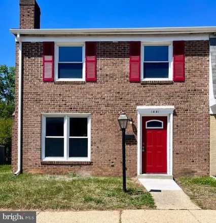 Buy this 3 bed condo on 1439 Potomac Heights Drive in Fort Washington, MD 20744