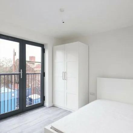 Image 1 - Gatecrasher Apartments, 104 Arundel Street, Cultural Industries, Sheffield, S1 4RE, United Kingdom - Apartment for rent