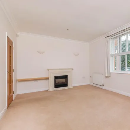 Image 2 - The Firs, Winchester, SO22 6BD, United Kingdom - House for rent