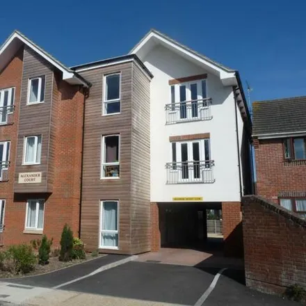 Rent this 2 bed room on St Barnabus House in North Street, Littlehampton