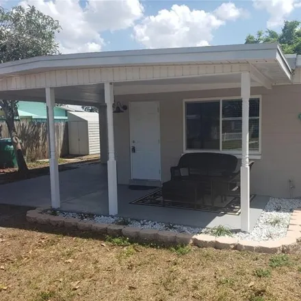 Buy this 2 bed house on 10144 118th Avenue in Pinellas County, FL 33773