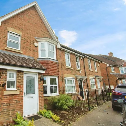 Rent this 3 bed house on Bluebell Drive in Sittingbourne, ME10 4EL