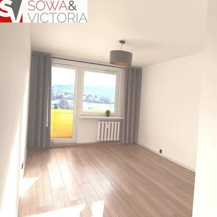 Buy this 3 bed apartment on Zygmunta Krasińskiego 21 in 58-309 Wałbrzych, Poland