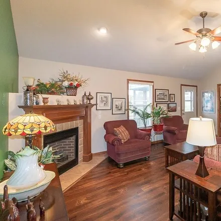 Image 3 - 7008 Southwest Greenview Drive, Cullen Village, Topeka, KS 66619, USA - House for sale