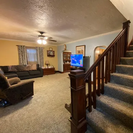 Image 5 - 1023 Central Avenue, Cranberry Township, Venango County, PA 16301, USA - House for sale