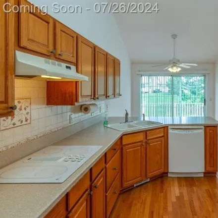 Image 3 - 1717 Thistle Dr, Canton, Michigan, 48188 - Condo for sale