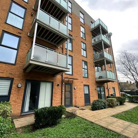 Image 1 - Bell Cablemedia House, Upton Road, Watford, WD18 0JP, United Kingdom - Apartment for sale