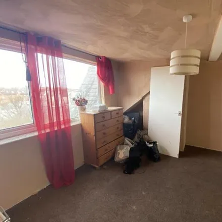 Image 2 - Molly's Pantry, Waterloo Road, Blackpool, FY4 3AE, United Kingdom - Apartment for sale