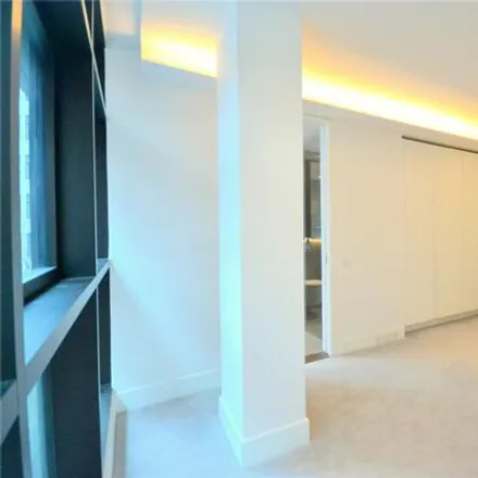Image 6 - 8-10 Howick Place, Westminster, London, SW1P 1WG, United Kingdom - Apartment for rent