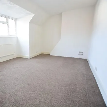 Rent this 3 bed apartment on Sportsdirect Fitness Hove in Portland Road, Hove