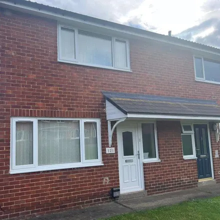 Rent this 2 bed duplex on unnamed road in Bishop Auckland, DL14 0QX