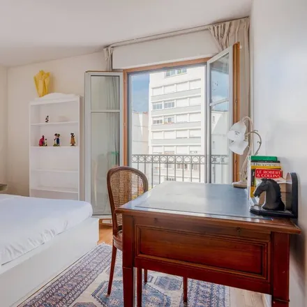 Rent this 3 bed apartment on France Télévisions in Rue Varet, 75015 Paris