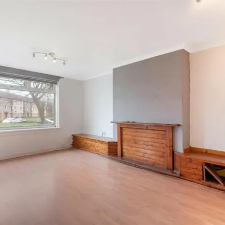 Image 2 - Sutcliffe Road, Glasgow, G13 1DD, United Kingdom - Apartment for sale