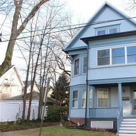 Rent this 3 bed house on Ivy Street in New Haven, CT 06511