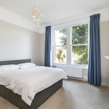 Image 7 - 2 Cambridge Road, London, TW1 2HL, United Kingdom - Apartment for rent