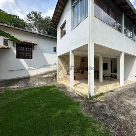Rent this 4 bed house on unnamed road in São Benedito, Santa Luzia - MG