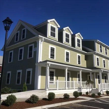 Rent this 2 bed apartment on 67 North Street in Farm Street Station, Medfield