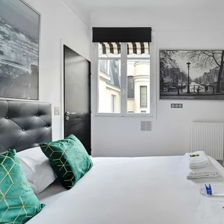 Image 2 - 1 bis Rue Jean Mermoz, 75008 Paris, France - Apartment for rent