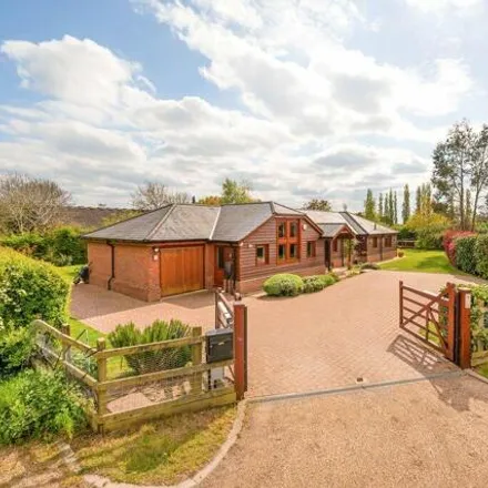 Image 1 - Hilltop Road, Abbots Langley, WD4 8NS, United Kingdom - House for sale