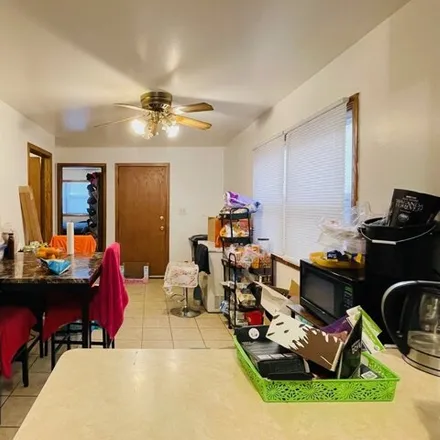 Image 7 - 346 West 31st Street, Chicago, IL 60616, USA - House for sale