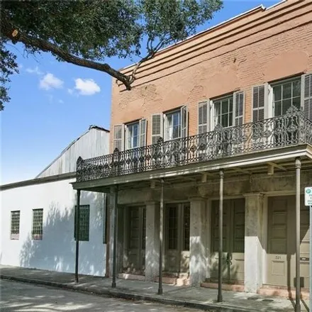 Rent this 3 bed townhouse on 321 North Diamond Street in New Orleans, LA 70130