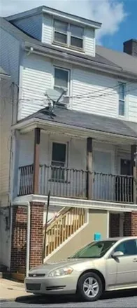 Rent this 4 bed house on Darto's in 46 West North Street, Bethlehem