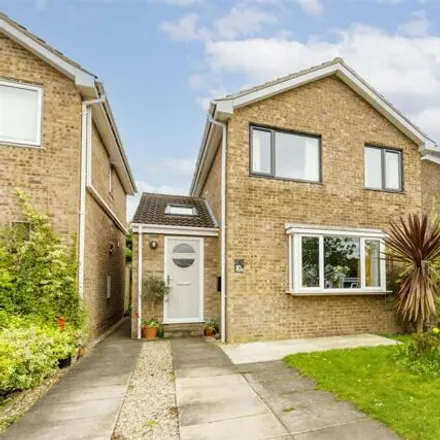 Buy this 3 bed house on Keble Park Crescent in Bishopthorpe, YO23 2SY