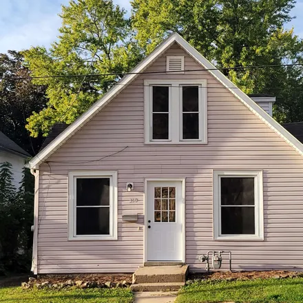 Buy this 3 bed house on 344 Valeria Street in Dubuque, IA 52001