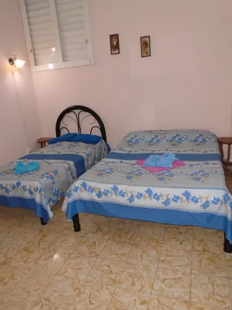 Rent this 1 bed apartment on Cayo Hueso